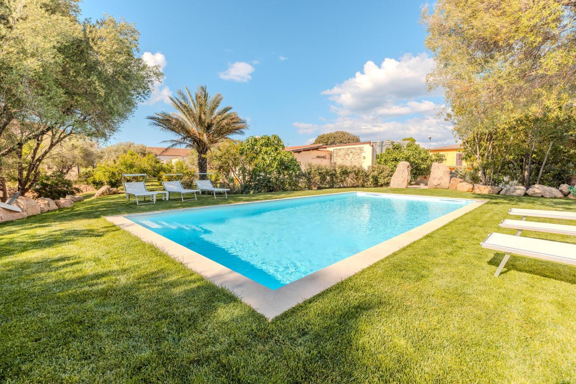 Ferienwohnung Stazzo San Teodoro L'Olivastro Piscina Condivisa Exterior foto